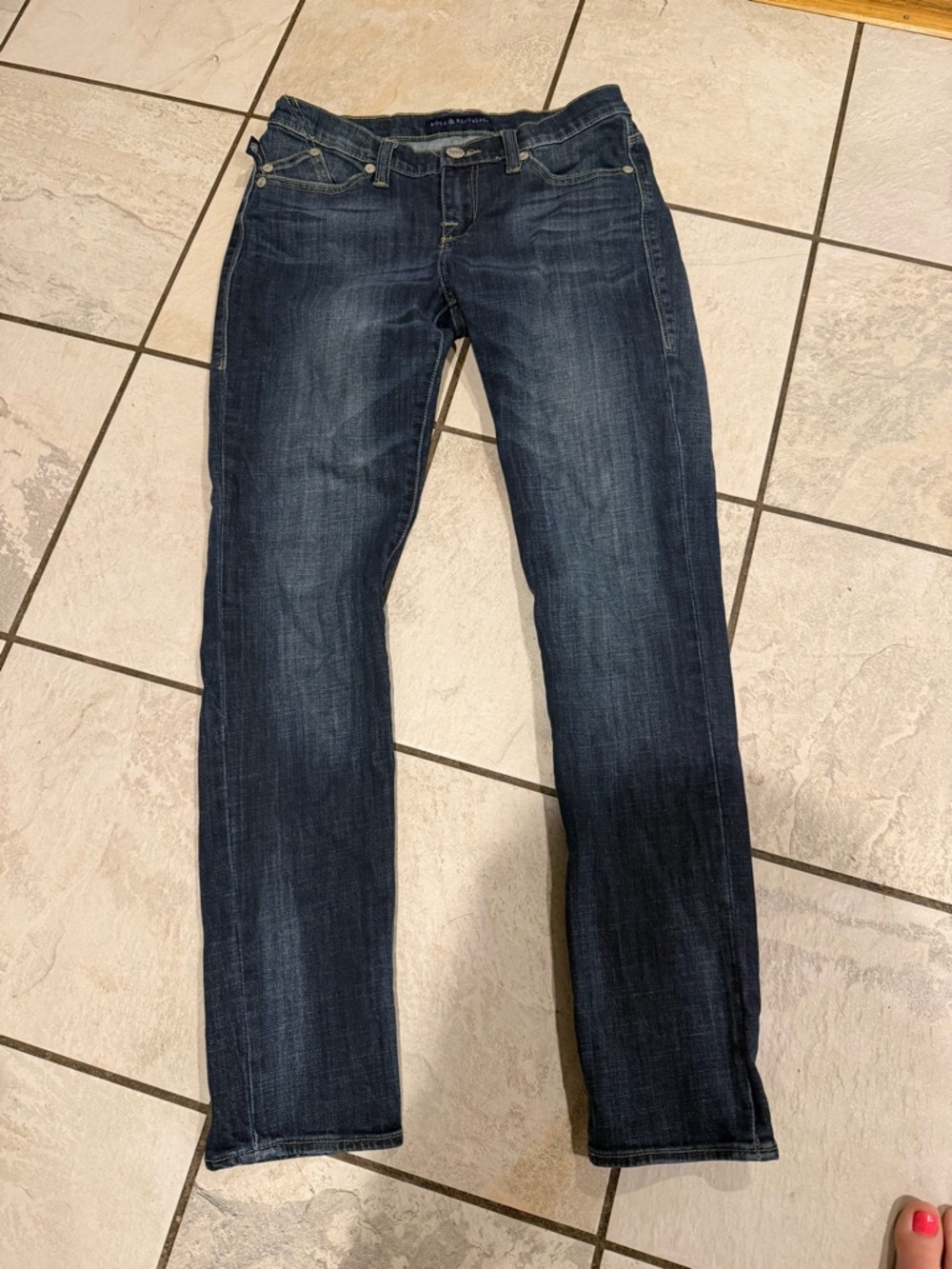 Rock & Republic Women's Skinny Jeans - Dark Blue Wash